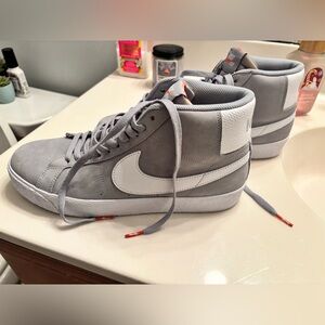 Nike SB Blazer Mid wolf grey